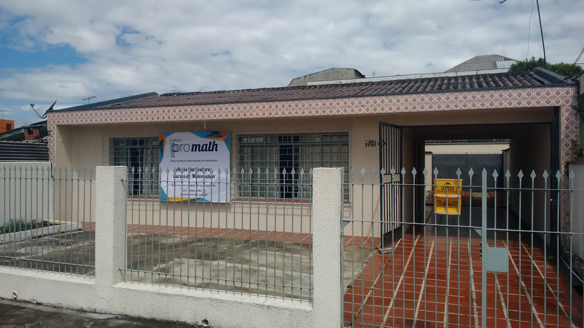 Visão frontal do Instituto, Vagas na garagem